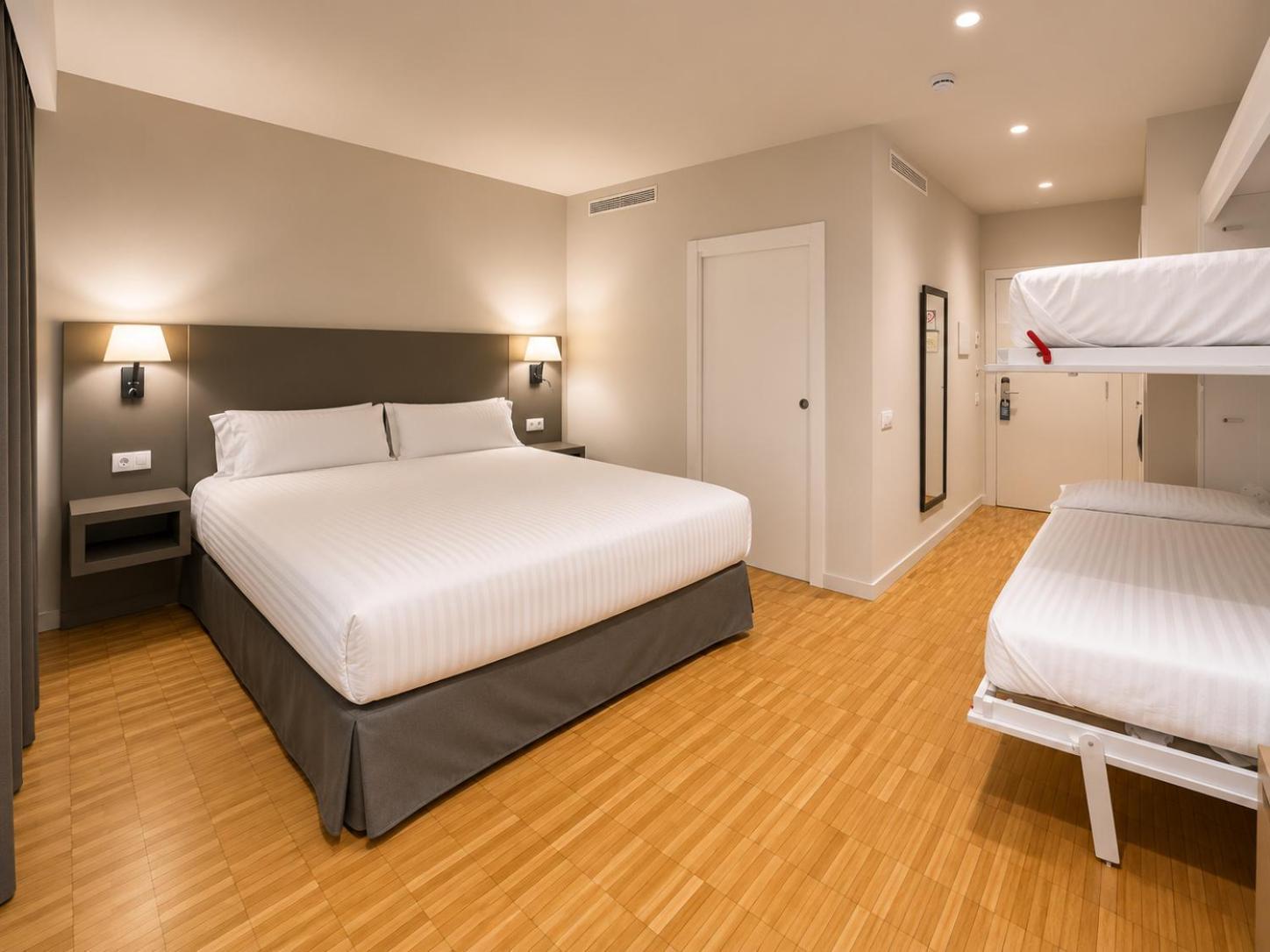Deluxe Quadruple Room